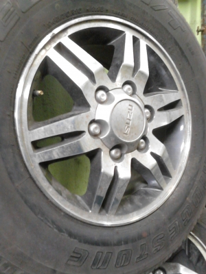 แม๊ก ISUZU  ขอบ 16 ขนาด 6 รู  16X7JJ มี ชุด 4 วง    TEL.081-427-3941