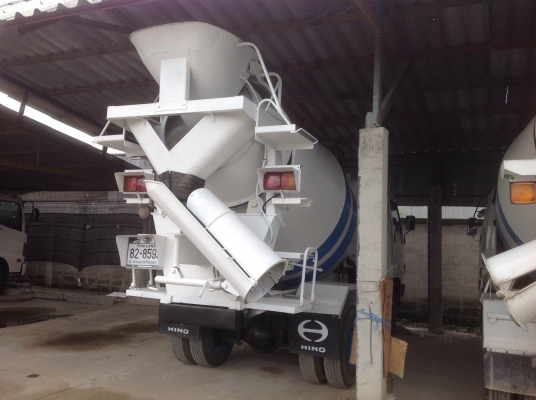 ขายรถโม่ปูน  HINO  FC  195  แรงม้า  เครื่อง HO7D ราคา  1,300,000  บาท