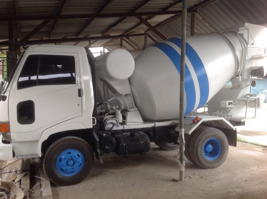 ขายรถโม่ปูน  HINO  FC  195  แรงม้า  เครื่อง HO7D ราคา  1,300,000  บาท