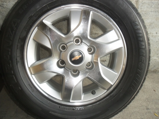 ล้อแม็ก 16นิ้ว 6รู เชฟ พร้อมยาง 235/60R16ปี11 สวยๆ 4 ล้อ ราคา 6500 บาท