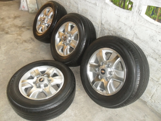 ล้อแม็ก 16นิ้ว 6รู เชฟ พร้อมยาง 235/60R16ปี11 สวยๆ 4 ล้อ ราคา 6500 บาท