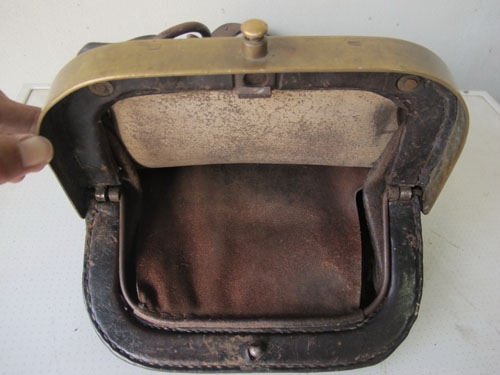 ขายกระเป๋าหนังแท้เก่าโบราณอายุร่วมร้อยปี ของนอกแท้ๆงานHandmade