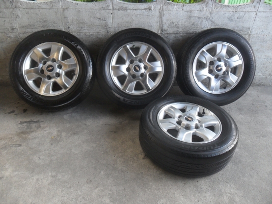 ล้อแม็ก 16นิ้ว 6รู เชฟ พร้อมยาง 235/60R16ปี11 สวยๆ 4 ล้อ ราคา 6500 บาท