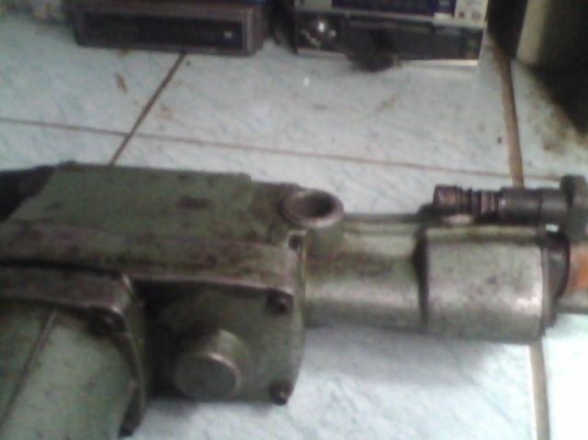 ขายเครื่องแย๊กคอนกรีตสภาพพร้อมใช้งาน