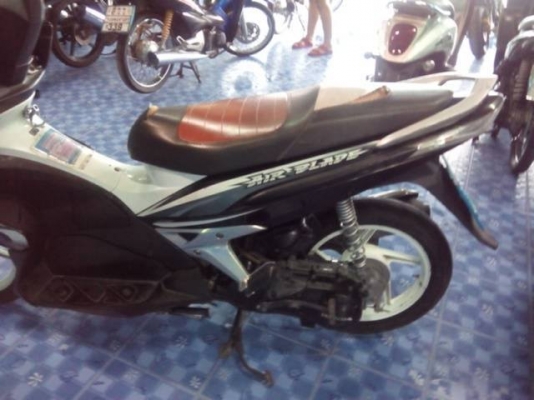 Honda Airblade ปี 50 สีเทา ดำ ล้อแม็ค รถบ้าน เครื่องเดิมๆ เล่ม เอกสาร Honda Airblade ปี 50 สีเทา ดำ ล้อแม็ค รถบ้าน เครื่องเดิมๆ เล่ม เอกสาร