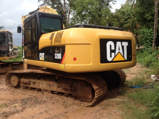 ขายดาวน์ รถแบคโฮ CAT  320 D