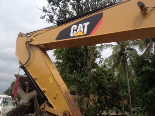 ขายดาวน์ รถแบคโฮ CAT  320 D
