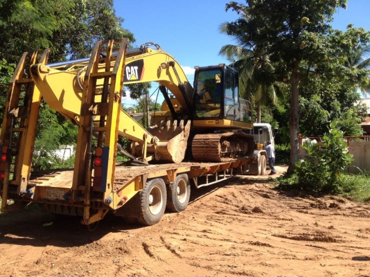 ขายดาวน์ รถแบคโฮ CAT  320 D