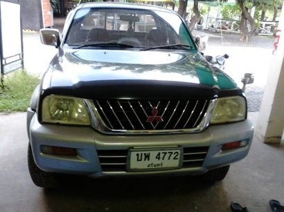 มิตซูสตราด้า 4wd ปี 2000