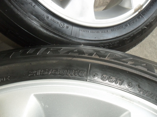 ล้อแม็ก 16นิ้ว 6รู อีซูซุ พร้อมยาง 215/60R16 สวยๆ 4 ล้อราคา 6500 บาท ล้อแม็ก 16นิ้ว 6รู อีซูซุ พร้อมยาง 215/60R16 สวยๆ 4 ล้อราคา 6500 บาท