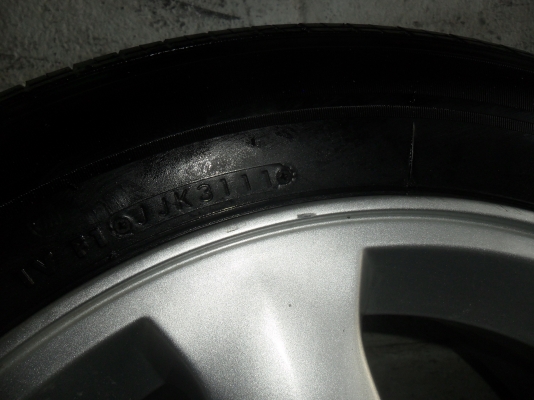 ล้อแม็ก 16นิ้ว 6รู อีซูซุ พร้อมยาง 215/60R16 สวยๆ 4 ล้อราคา 6500 บาท ล้อแม็ก 16นิ้ว 6รู อีซูซุ พร้อมยาง 215/60R16 สวยๆ 4 ล้อราคา 6500 บาท