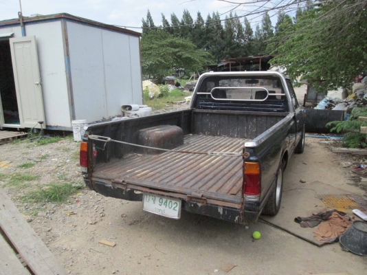 ขาย dutsun 720