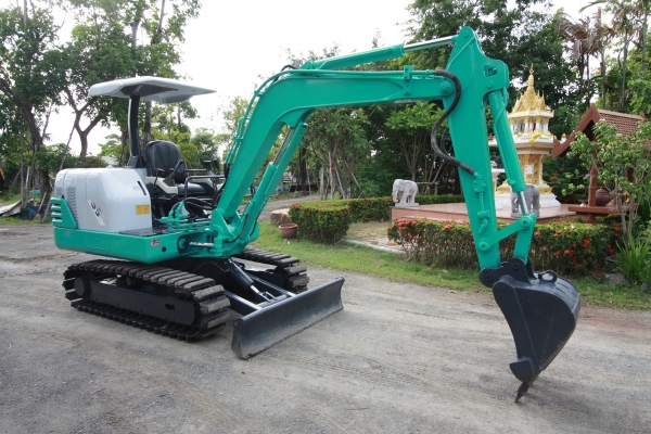 ขายรถแม็คโคร IHI รุ่น 35j รถสวย เก่าญี่ปุ่นแท้ ไม่เคยผ่านการใช้งานในไทย ติดต่อ 086-775-7900, 086-324-1992