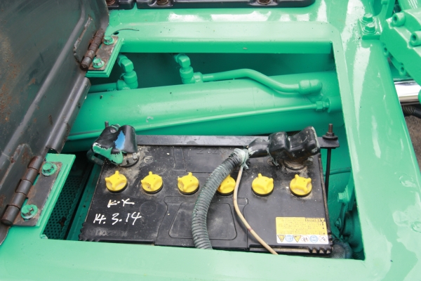 ขายรถแม็คโคร IHI รุ่น 35j รถสวย เก่าญี่ปุ่นแท้ ไม่เคยผ่านการใช้งานในไทย ติดต่อ 086-775-7900, 086-324-1992