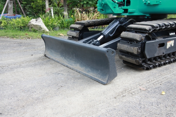 ขายรถแม็คโคร IHI รุ่น 35j รถสวย เก่าญี่ปุ่นแท้ ไม่เคยผ่านการใช้งานในไทย ติดต่อ 086-775-7900, 086-324-1992