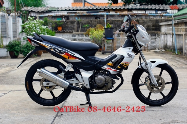 ขาย โซนิค  เทา-ดำ เดิมๆ หล่อๆ