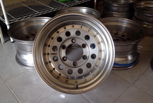 ขายล้อหยดน้ำ ENKEI HR385 2 ชิ้นแท้ 15x8.5" ออฟ-35 6/139.7 ออฟลึก 5 นิ้ว ขายล้อหยดน้ำ ENKEI HR385 2 ชิ้นแท้ 15x8.5" ออฟ-35 6/139.7 ออฟลึก 5 นิ้ว
