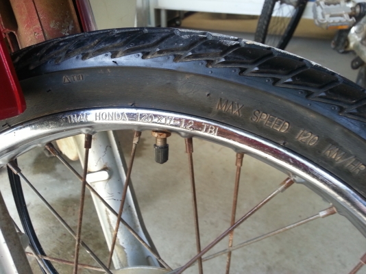 HONDA DREAM คุรุสภา 100 สตาร์ทมือ HONDA DREAM คุรุสภา 100 สตาร์ทมือ