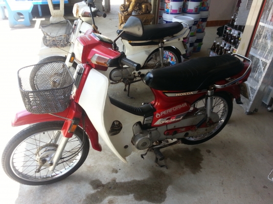 HONDA DREAM คุรุสภา 100 สตาร์ทมือ HONDA DREAM คุรุสภา 100 สตาร์ทมือ