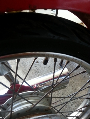 HONDA DREAM คุรุสภา 100 สตาร์ทมือ HONDA DREAM คุรุสภา 100 สตาร์ทมือ