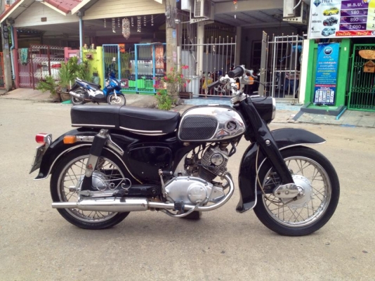 ขาย c92 สวยๆ เดิมๆ ทะเบียนเต็ม พร้อมชุดโอน เครื่องดีๆ สตาทร์มือ  ครับ