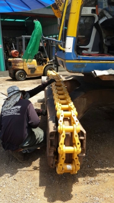 รถแบคโฮ KOBELCO SK200 M3 โซ่ใหม่ ทั้ง สองข้าง รถใช้งานดี มีทะเบียน