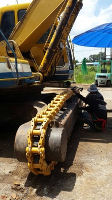 รถแบคโฮ KOBELCO SK200 M3 โซ่ใหม่ ทั้ง สองข้าง รถใช้งานดี มีทะเบียน