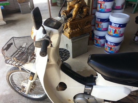 HONDA DREAM คุรุสภา 100 สีขาว