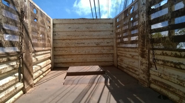 ขาย ISUZU DECA 270 ปี 43 สวยพร้อมใช้ เครื่องเดิม เกียร์เดิม มีลำโพงลากลูก สนใจติดต่อด่วน ราคาต่อรองได้ครับ