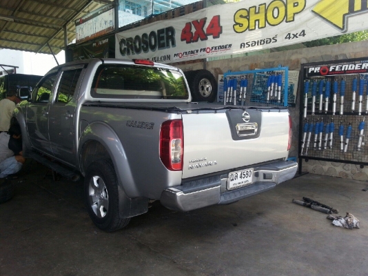 ชุดอัพเกรดช่วงล่าง Navara by Shock Profender