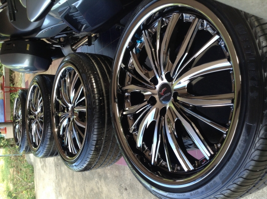 ธารนนทบุรี//ขาย ล้อแม๊กพร้อมยางขอบ 20" ยี่ห้อ yachiyoda แท้ ล้อใหม่ยางใหม่ครับ ราคา 32,000 บาท