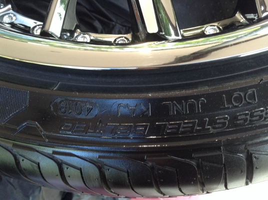 ธารนนทบุรี//ขาย ล้อแม๊กพร้อมยางขอบ 20" ยี่ห้อ yachiyoda แท้ ล้อใหม่ยางใหม่ครับ ราคา 32,000 บาท