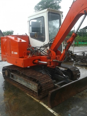 แม็คโครsumittomo.  รุ่นls.    1200.     40แรงแท็คดี ตัวเดินเยี่ยมๆราคาเบาสภาพพร้อมใช้