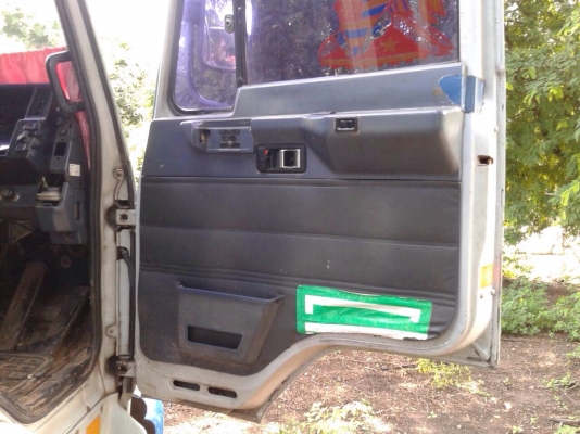 ขายรถบรรทุกหกล้อ ISUZU FRR32LB เครื่อง 6HE1-195 แรง ช่วงยาว 6 เมตร ทะเบียนพร้อม