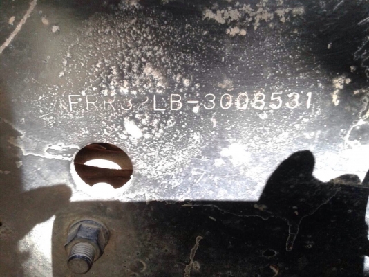 ขายรถบรรทุกหกล้อ ISUZU FRR32LB เครื่อง 6HE1-195 แรง ช่วงยาว 6 เมตร ทะเบียนพร้อม