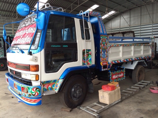 Isuzu Rocky ตาหวาน กระจกไฟฟ้า เครื่อง 6HE 195แรง ดั้มดิน 4 ตัน 3.60ม.