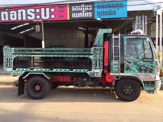 Hino ไฮเทค แต่งซิ่ง หัวนอก เครื่อง HO7D 195แรง ดั้มดิน 4 ตัน 3.60ม.