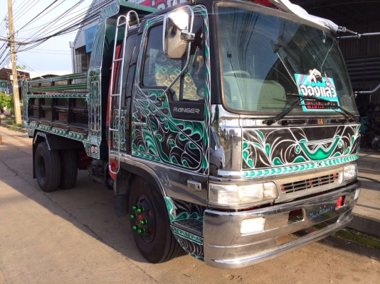 Hino ไฮเทค แต่งซิ่ง หัวนอก เครื่อง HO7D 195แรง ดั้มดิน 4 ตัน 3.60ม.