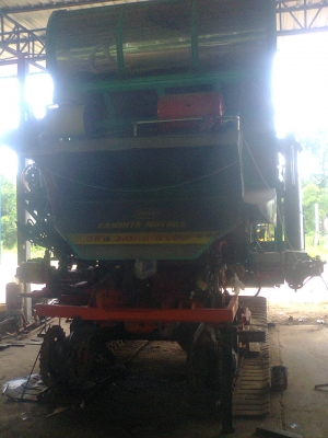 ขายรถเกี่ยวข้าวสามมิตมอร์เตอร์ราคา1390000บาท