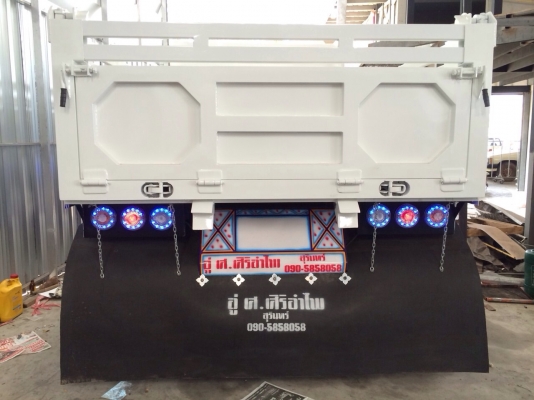 Isuzu Deca หัวนอก เครื่อง 6HE 195แรง  ดั้มดิน 4 ตัน 3.60ม.