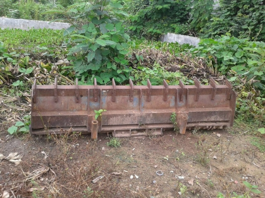 ขายรถไถฟอร์ด 6600 T5 เต็มตัว มีทะเบียนเอกสารพร้อมโอน