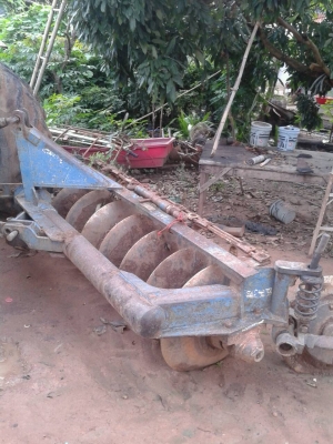 ขายรถไถฟอร์ด 6600 T5 เต็มตัว มีทะเบียนเอกสารพร้อมโอน