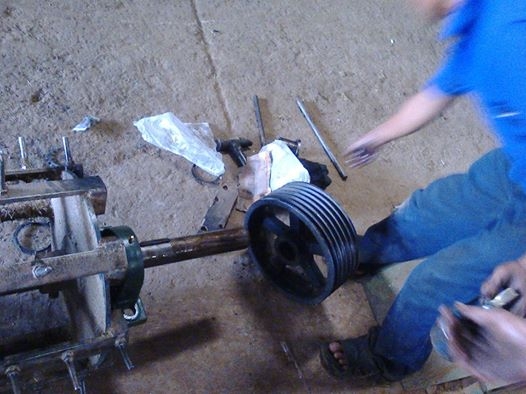 รับงานต่อถังเก็บข้าว ระบบอุ้มปรับระดับ ซ่อม เช็ค รถเกี่ยวข้าวทุกรุ่น