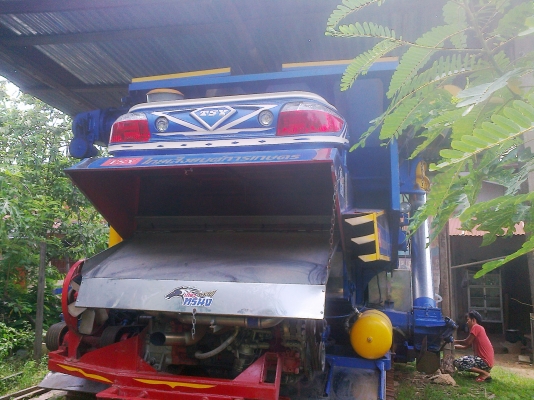 ขายรถเกี่ยวข้าว ไทยเส็ง เดี่ยวทรนงเจ้าพายุ