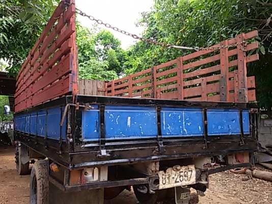 ลูกค้าบุรีรัมย์มาจองแล้ว10000บาท รับรถ 1ส.ค57ไดน่า 115 แรงม้า)เฟืองท้ายใหญ่ Fหน้าหลังแล้ว แชสซีใหญ่ๆยางสวย 6 เส้น เครื่องแห้งจัดไม่