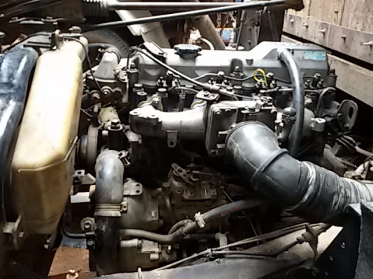 ลูกค้าบุรีรัมย์มาจองแล้ว10000บาท รับรถ 1ส.ค57ไดน่า 115 แรงม้า)เฟืองท้ายใหญ่ Fหน้าหลังแล้ว แชสซีใหญ่ๆยางสวย 6 เส้น เครื่องแห้งจัดไม่