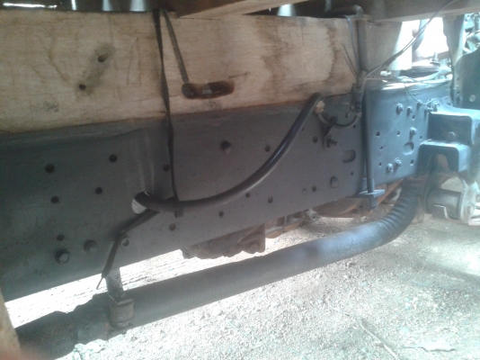 ลูกค้าบุรีรัมย์มาจองแล้ว10000บาท รับรถ 1ส.ค57ไดน่า 115 แรงม้า)เฟืองท้ายใหญ่ Fหน้าหลังแล้ว แชสซีใหญ่ๆยางสวย 6 เส้น เครื่องแห้งจัดไม่