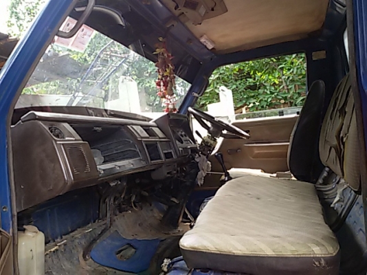 ลูกค้าบุรีรัมย์มาจองแล้ว10000บาท รับรถ 1ส.ค57ไดน่า 115 แรงม้า)เฟืองท้ายใหญ่ Fหน้าหลังแล้ว แชสซีใหญ่ๆยางสวย 6 เส้น เครื่องแห้งจัดไม่