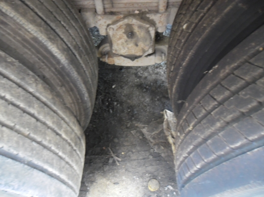 ขายด่วนรถบรรมุก 10 ล้อ HINO FM2K 240 แรงเพลาเดียวกระบะไม้สวยๆเดิมๆยางเลเดี่ยนใหม่ 10 เส้นทะเบียนเต็ม