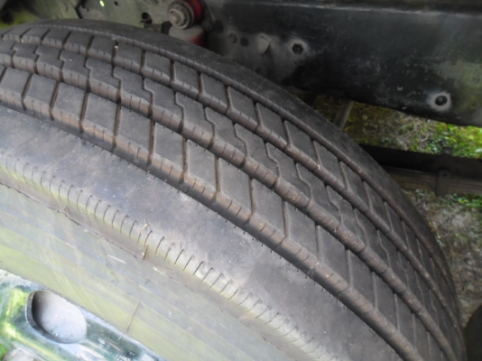 ขายด่วนรถบรรมุก 10 ล้อ HINO FM2K 240 แรงเพลาเดียวกระบะไม้สวยๆเดิมๆยางเลเดี่ยนใหม่ 10 เส้นทะเบียนเต็ม